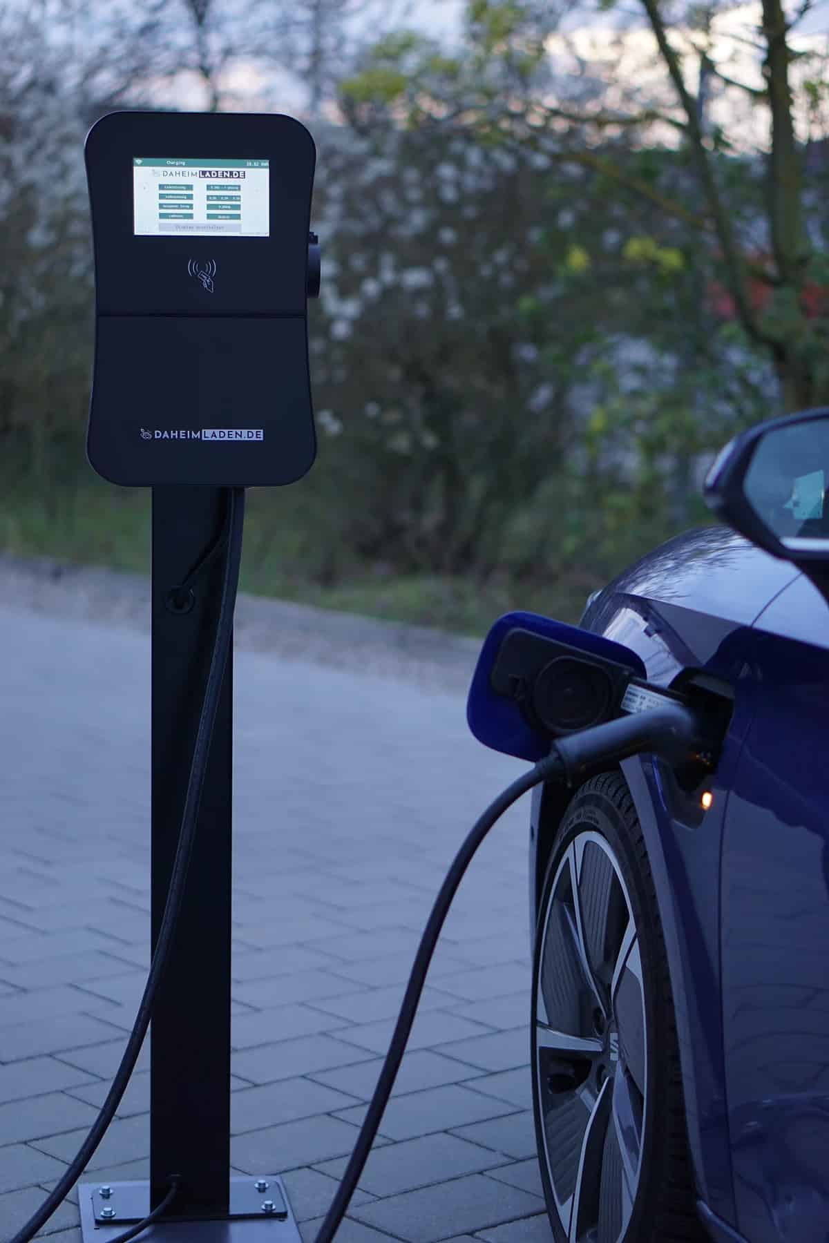 DaheimLaden Wallbox am Auto DaheimLaden Wallbox am Auto