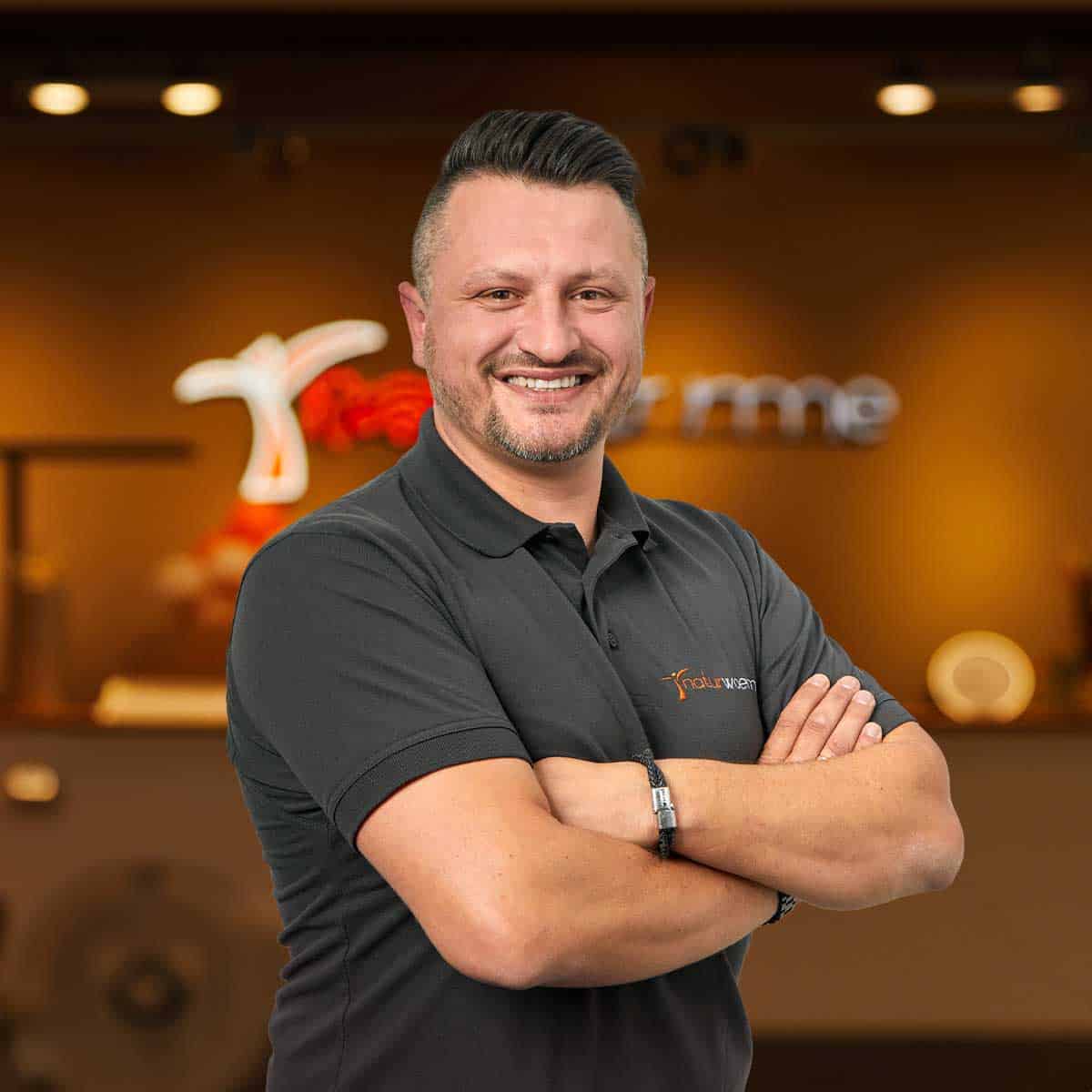 Photovoltaik Beratung, Waldemar Elenberger, Im Team von naturwaerme Energie-Konzepte, Photovoltaik, Batteriespeicher, Wallbox und Montage alles aus einer Hand