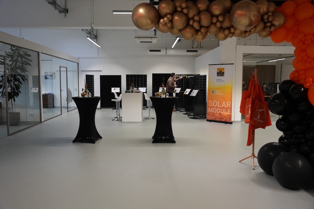 Neueroeffnung Ausstellung naturwaerme Neues Beratungscenter zu Photovoltaik von naturwaerme in Mainaschaff